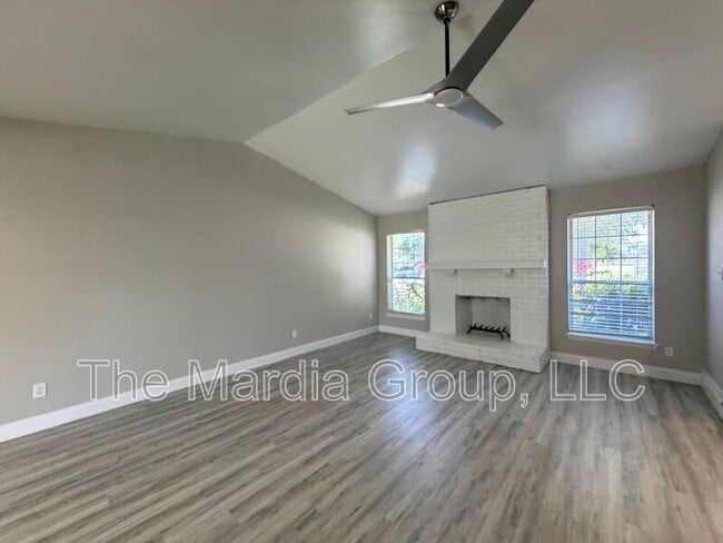 Photo - 3609 Westview Ln
