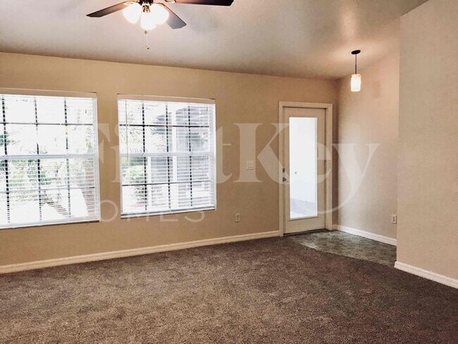 Photo - 3240 Alesio Ave