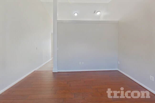 519 Barn Swallow Dr