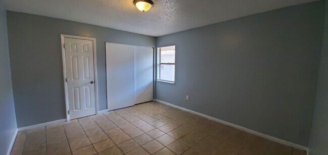 Photo - 2570-2572 Chestnut Woods Dr Unidad 2572 Chestnut Woods Dr