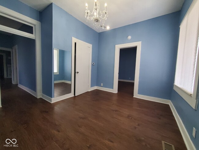 Photo - 771 Haugh St