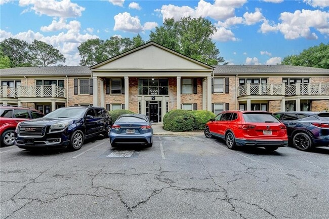 Photo - 3650 Ashford Dunwoody Rd NE Unidad #923 Rental