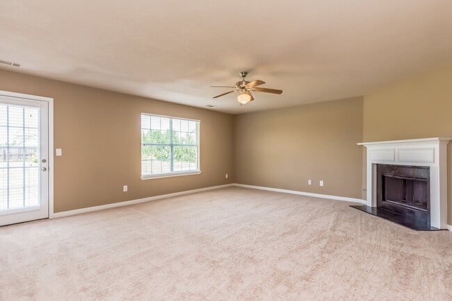 Photo - 119 Baywood Way