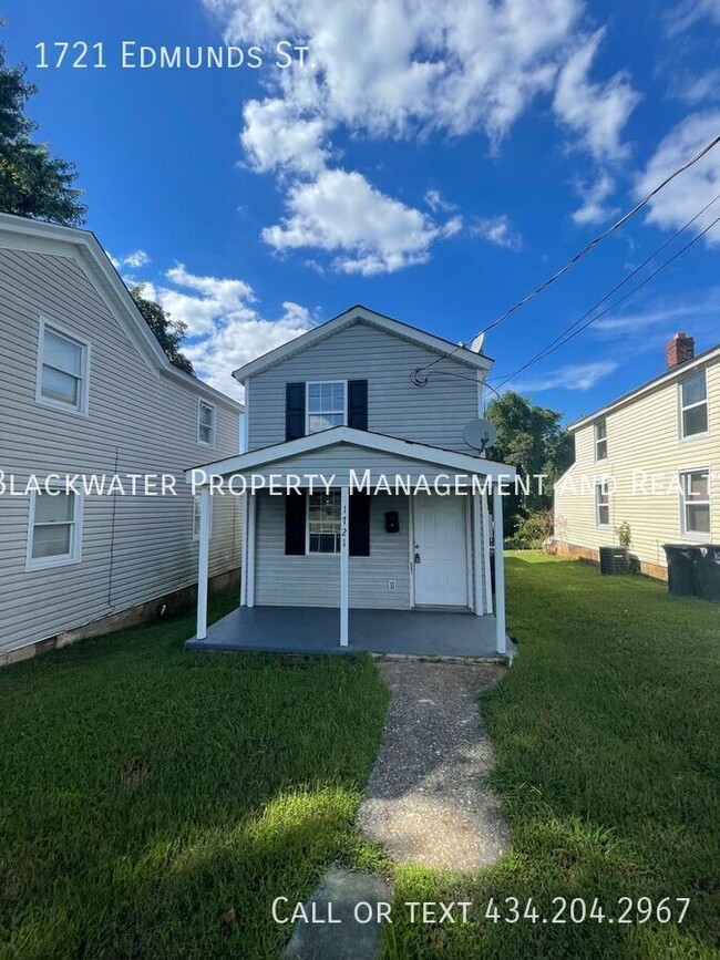 Cute Renovated 2 Bedroom Home! - Cute Renovated 2 Bedroom Home!