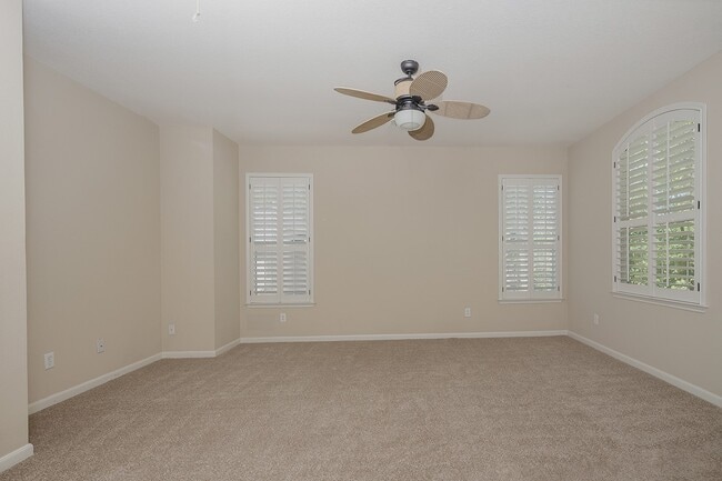 Photo - 54 S Longsford Cir