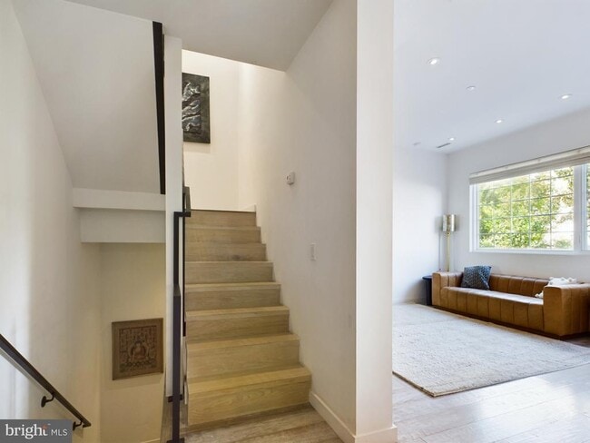 Photo - 1114 Shackamaxon St