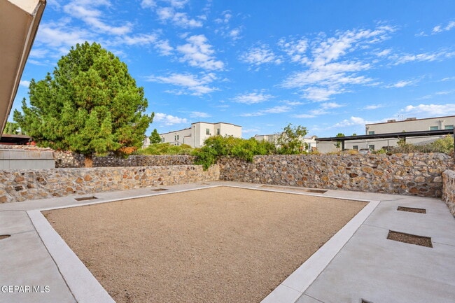 Photo - 204 Cutlass Dr