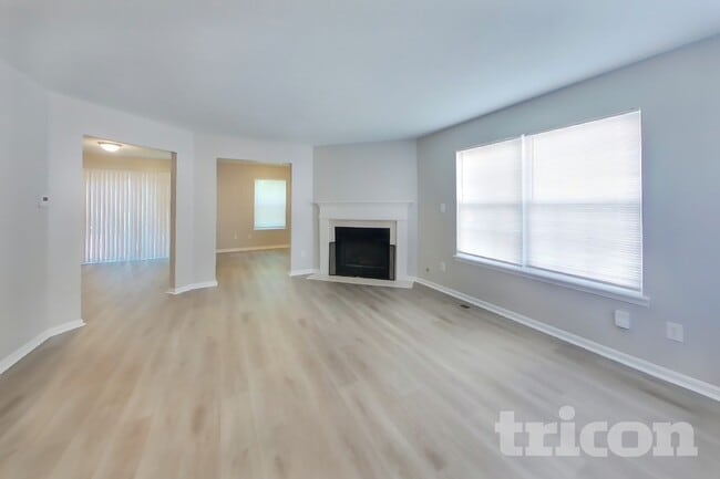 Photo - 8117 Pelham Pl