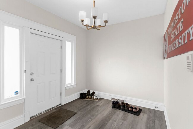 Photo - 826 Michigan Ave