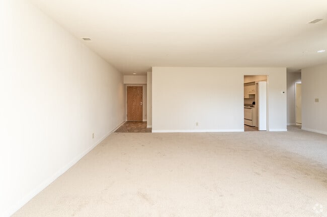 2BR, 2BA - 1440 SF