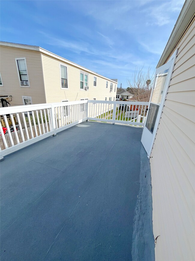 Photo - 4109 1/2 Ave S Unit B