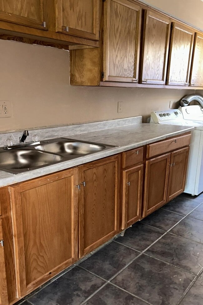 Photo - 2117 Giuffras Ave