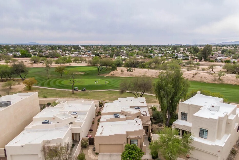 8331 E Cactus Wren Rd