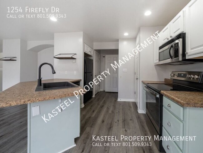 1254 Firefly Dr