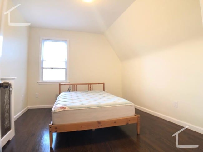 Photo - 57 Quint Ave Unidad 2