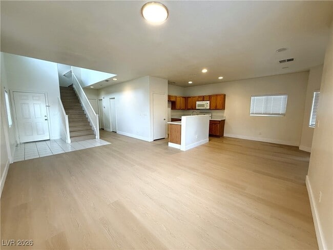 Photo - 6079 Clovelly St