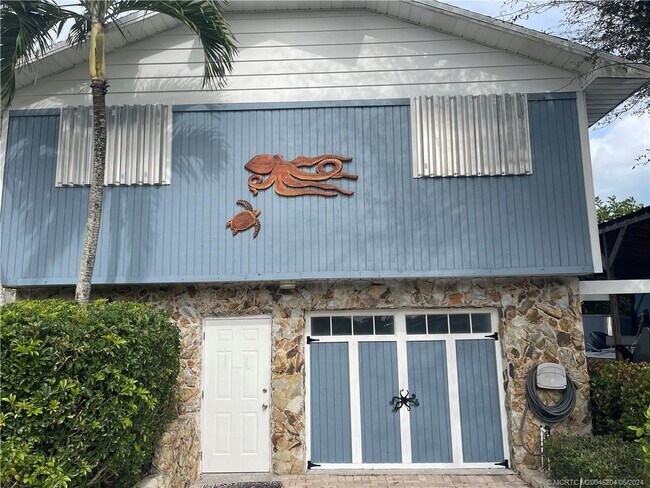 Photo - 5229 SE Horseshoe Point Rd