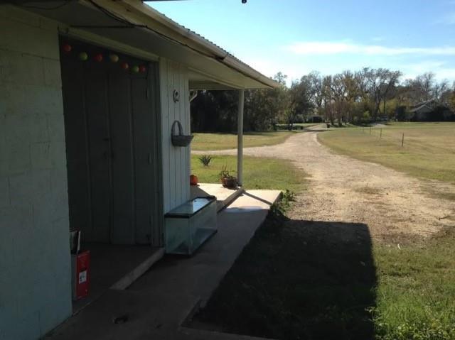 Photo - 208 NW River Rd