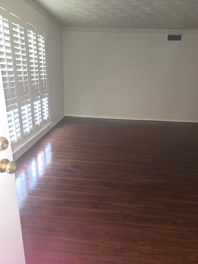Photo - 8618 Baltimore Dr Unit 101