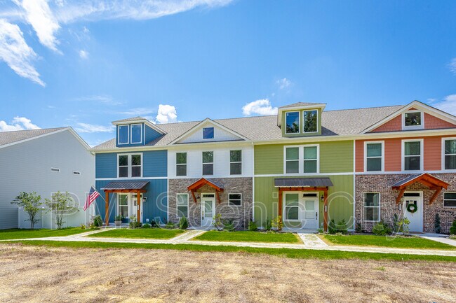 Photo - 1886 Young Rd SE