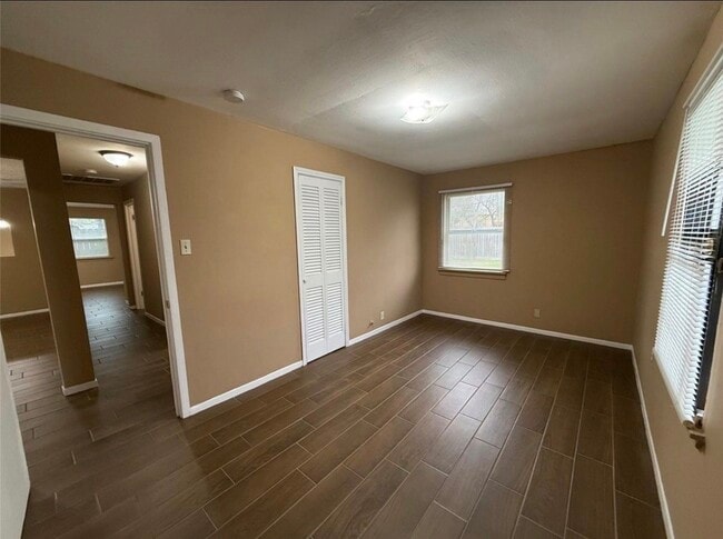 Photo - 11216 Rusty St