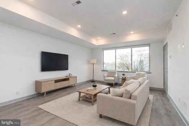 Building Photo - 411 W Berks St