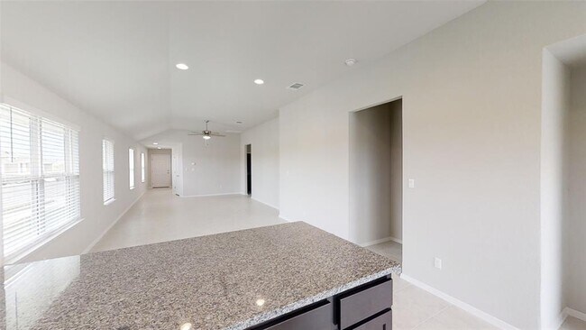 Photo - 193 Heather Glen Way