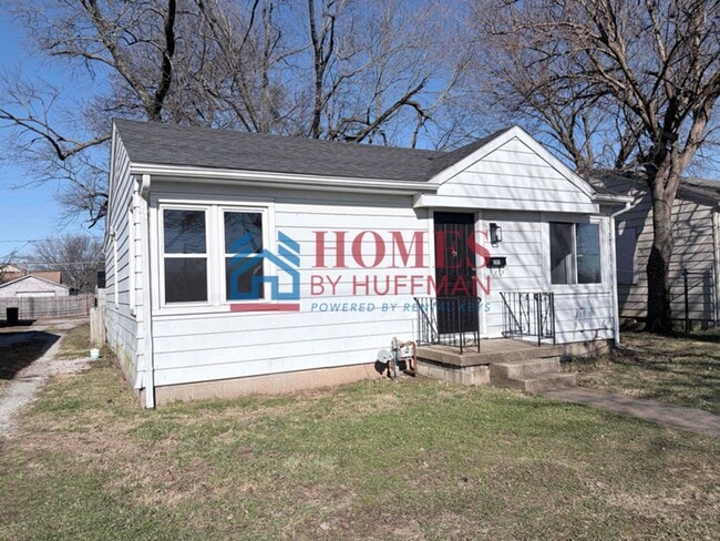 Building Photo - Two Bedroom House | Northside