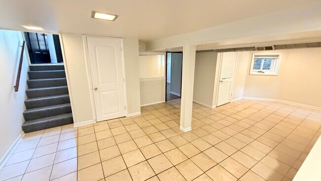 Photo - 5706 N Maplewood Ave Unit G