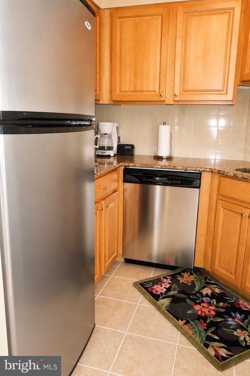 Photo - 2020 Walnut St Unit 25G
