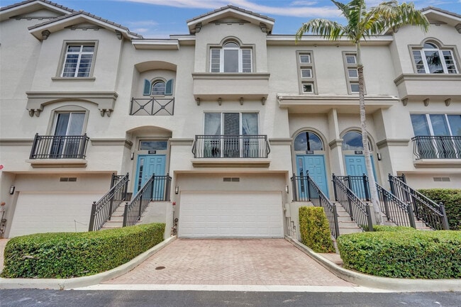 Building Photo - 1861 Coral Heights Blvd