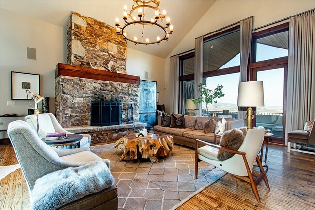 Photo - 5440 Cove Hollow Ln