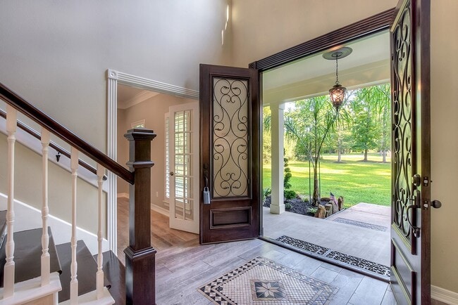 Photo - 10819 Lake Windcrest Blvd