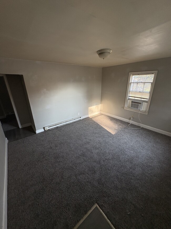Photo - 600 S Elm St