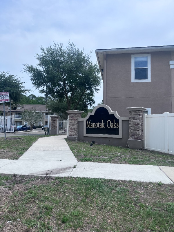 Building Photo - 1418 Manotak Point Dr Unit 203