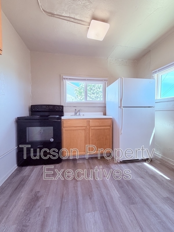 Photo - 234 E 32nd St