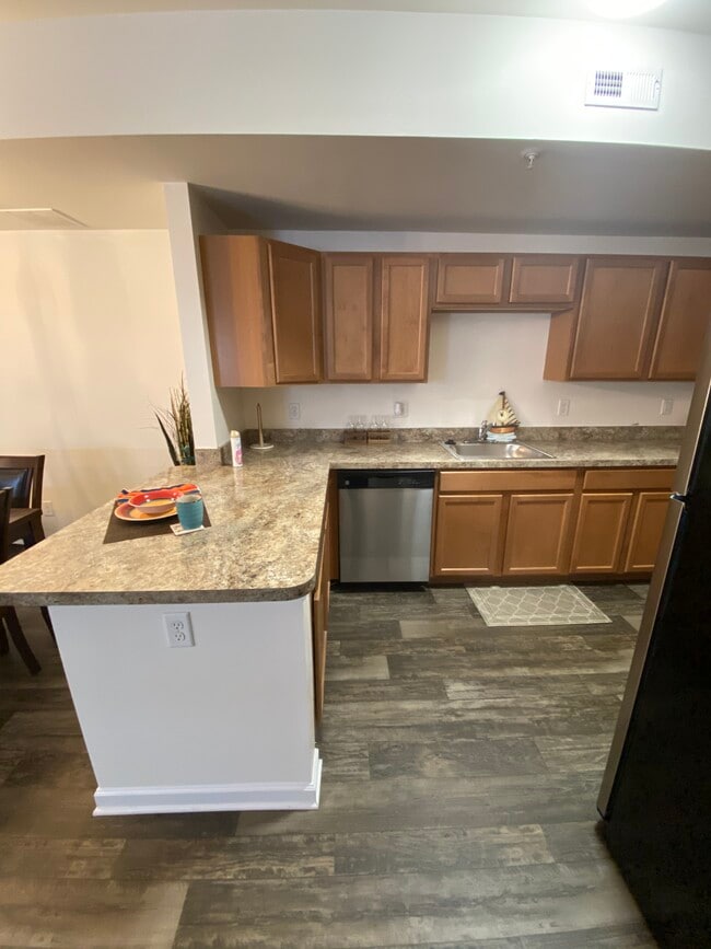 Upgraded lower level town home