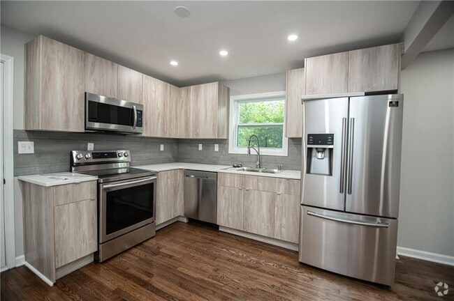 Building Photo - 537 Trabert Ave NW Rental