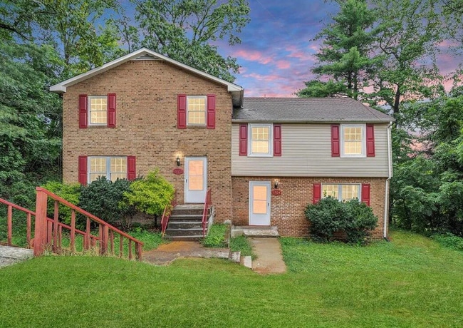 Building Photo - 1704 Elbert Dr Rental