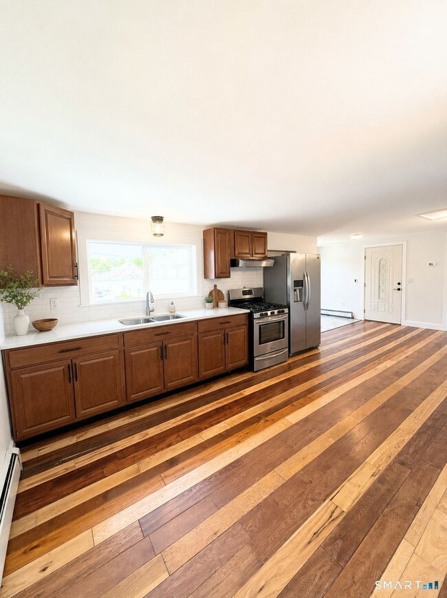 Photo - 42 Pulver St