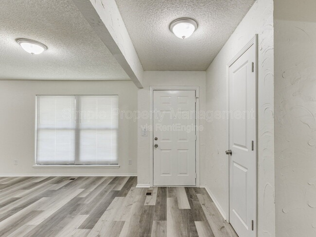 Photo - 704 Pepperdine Ave