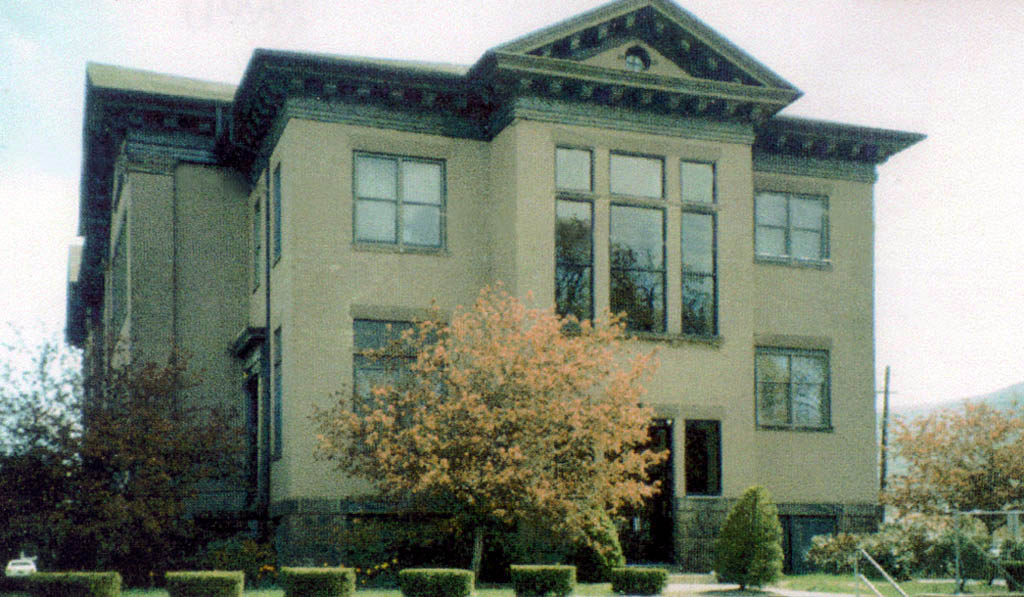 West side of Building - Franklin School Apartments