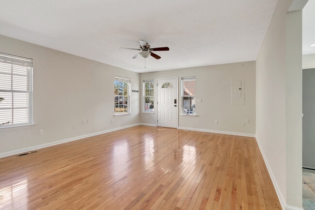 Photo - 1549 Cora Dr