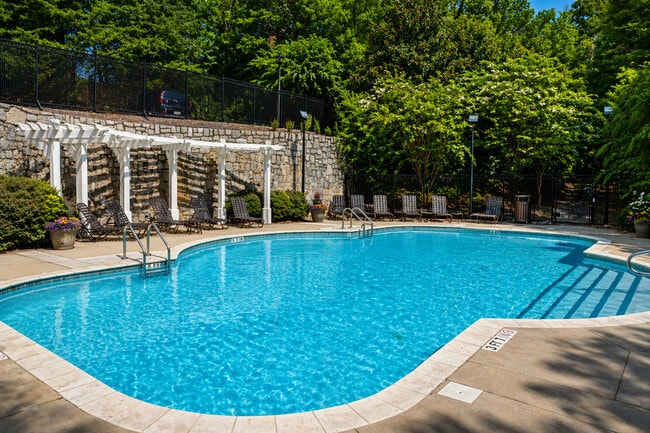 Building Photo - Stone Ridge Apartments