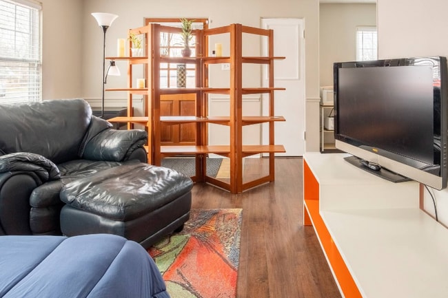 Photo - 1938 N Bancroft St