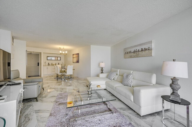 320 Seaview Ct Unit SI FL12-ID1546091P