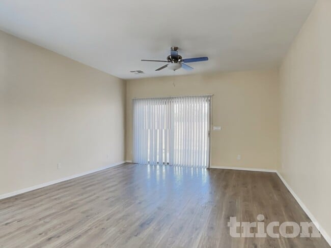 Photo - 37020 W Mondragone Ln