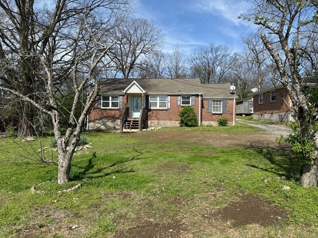 705 Yowell Ave