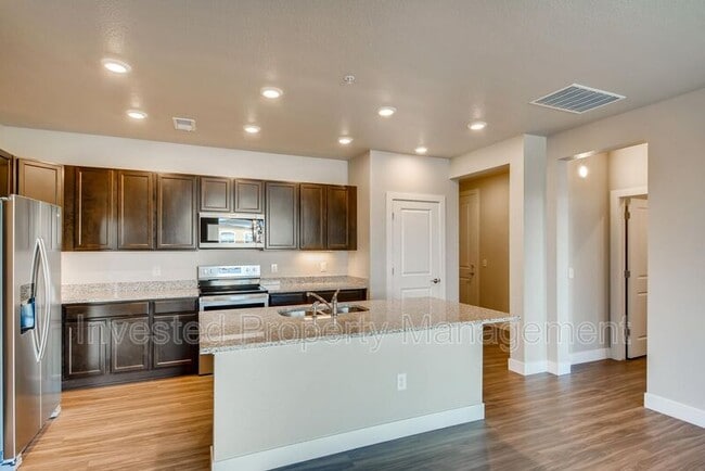 Photo - 981 S Sable Blvd Unit 202