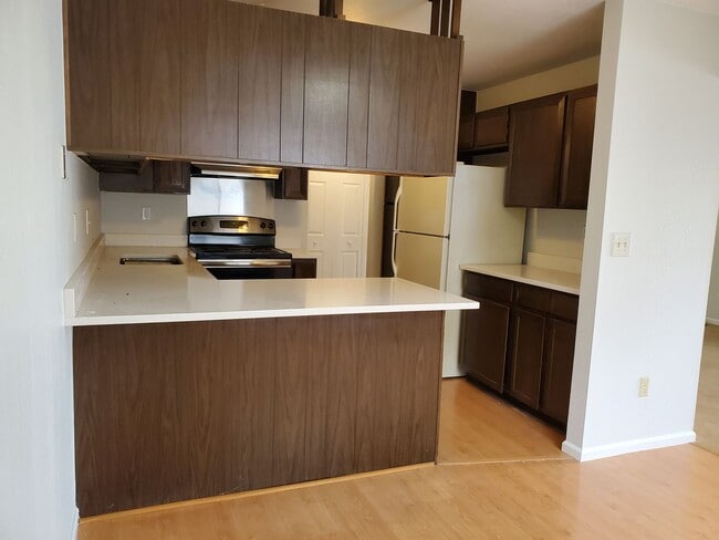 Photo - FANTASTIC 2 BEDROOM TOWNHOUSE IN THORNTON, AVAILABLE NOW!!!